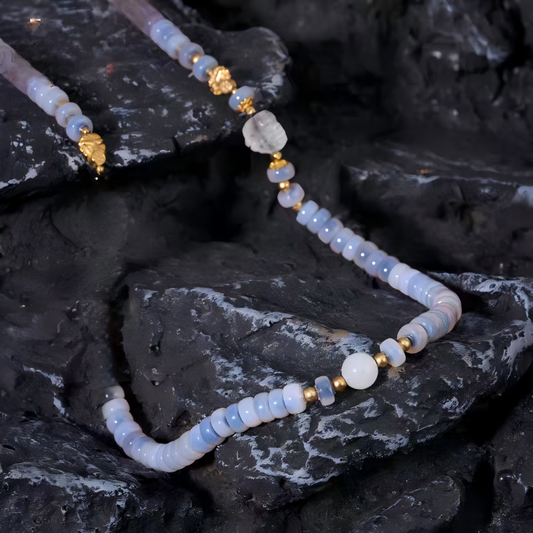 Tibetan Buddhist Jewelry Culture 108 beads Dzi necklace made of natural sugar heart agate. A masterpiece of jewelry art for healing and peace.