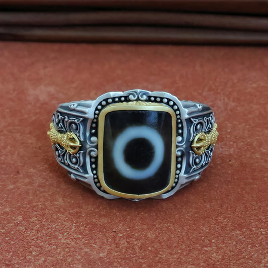 Handmade 925 silver One-Eye old bead Vajra ring, a symbol of wisdom and power in Tibetan Buddhist Jewelry Culture and jewelry art.