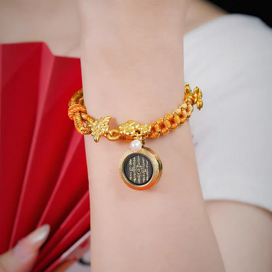 Authentic natural agate scripture amulet Thangka bracelet, a spiritual artifact of Tibetan Buddhist Jewelry Culture and fine jewelry art.