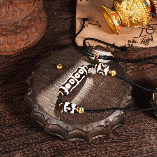 Purely handmade nine-eye Dzi beads necklace, reflecting the heritage of Tibetan Buddhist Jewelry Culture jewelry art.