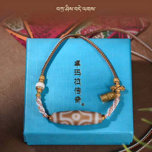 Purely handmade six-eyed natural agate beads, reflecting the heritage of Tibetan Buddhist Jewelry Culture jewelry art.