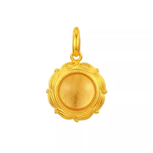 Bespoke silver lotus Ghau box amulet, a masterpiece of devotional beauty and Tibetan Buddhist Jewelry Culture.