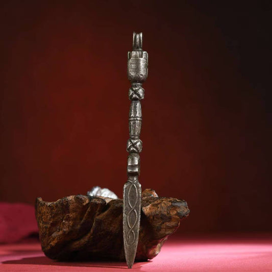 Brass Tian Tie Vajra, a handcrafted ritual tool in Tibetan Buddhism, offering protection and spiritual strength. Perfect for Buddhist altars and meditation spaces.