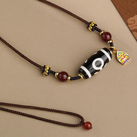 Tibetan Buddhist agate bead pendant necklace, integrating Tibetan thangka art, copper alloy material, unique handmade design