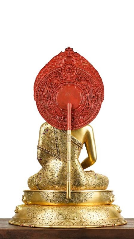 Tibetan Buddhist Amitabha Buddha statue, handcrafted and painted with gilding and mineral pigments, representing the harmony and sacredness of traditional Tibetan craftsmanship.