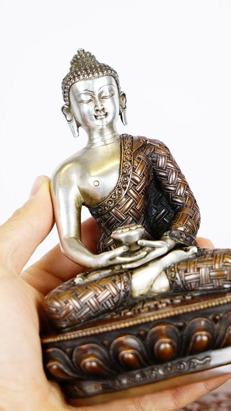 Exquisite Amitabha Buddha statue handcrafted with mineral pigments and hand-painted details. A beautiful representation of Tibetan Buddhist culture and spirituality, perfect for meditation spaces.