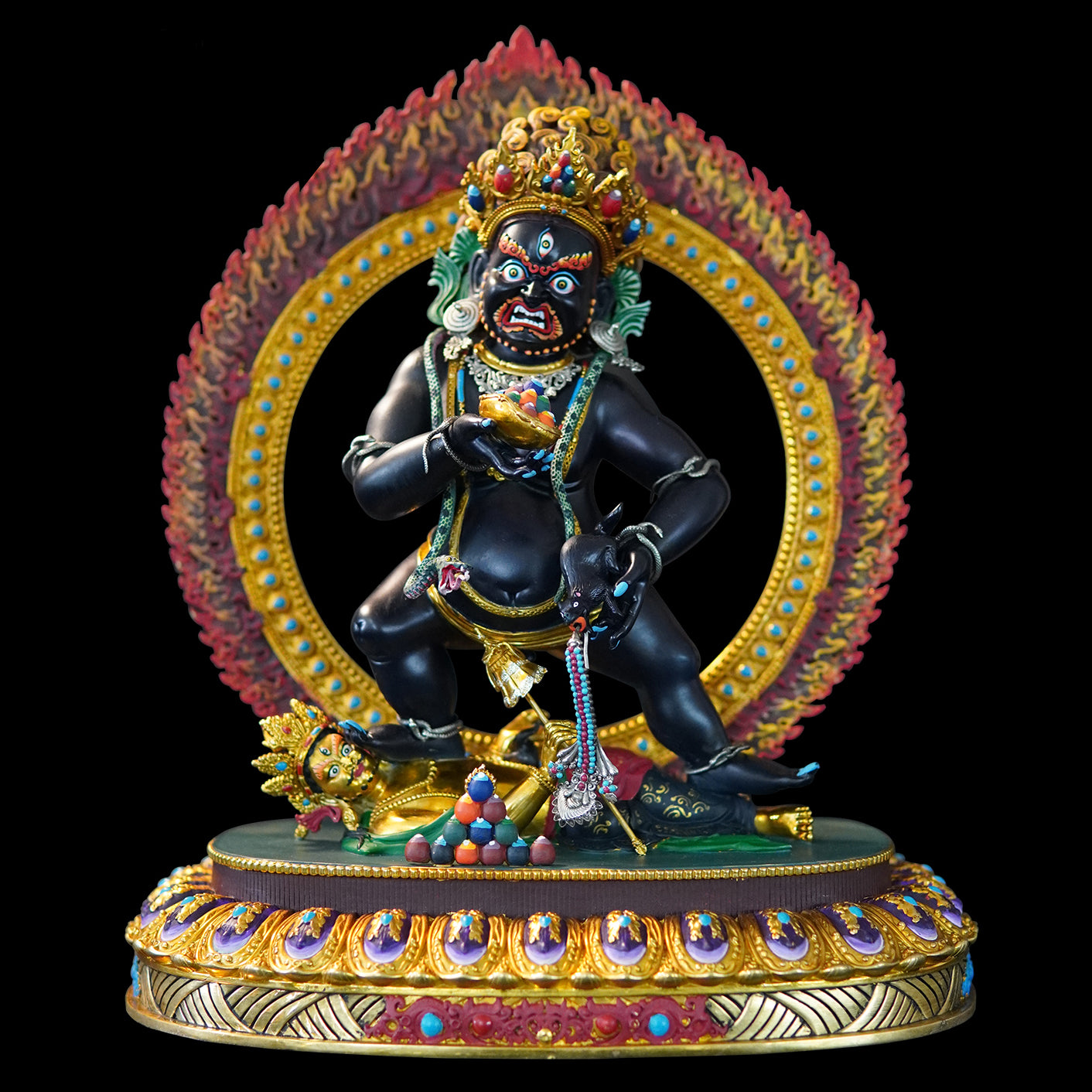 Business Space (Buddha statues)