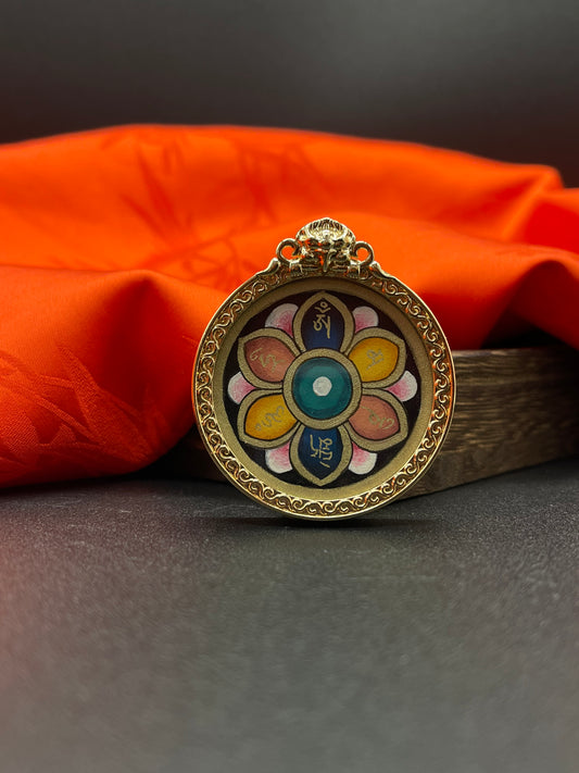 Detailed view of the copper casing for the Lotus Six Syllables pendant, symbolising merit and tradition in Buddhist practice.