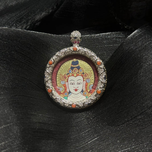 Close-up detail of the Rekong Red-Gold Mahasthamaprapta Buddha Head Thangka painting showing mineral pigments and gold leaf, showcasing the masterful artistry of Rekong lineage painters.