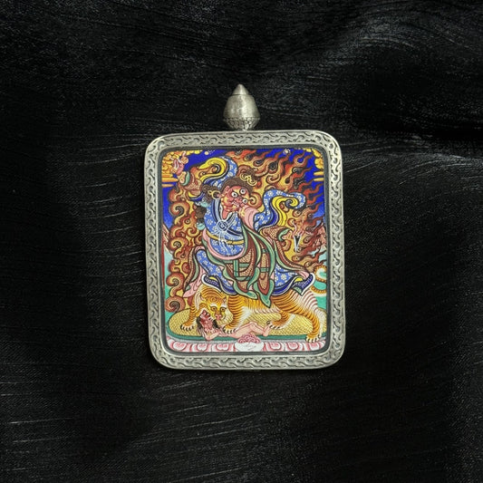Detailed view of the Dunhuang Nine-Colour Deer silver casing for the Padmasambhava Thangka pendant, symbolizing protection and elegance in Tibetan Buddhist tradition.