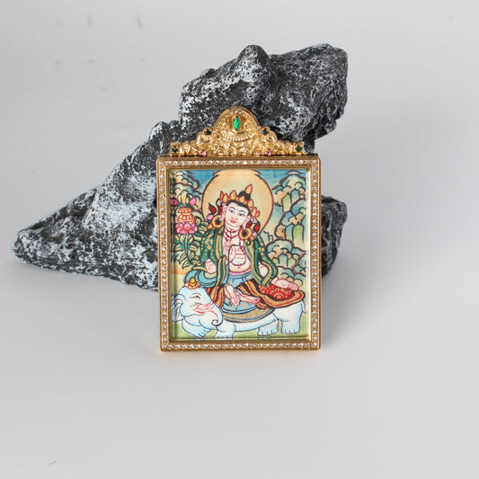 Detailed view of the titanium steel casing for the Samantabhadra Thangka pendant, symbolizing protection and elegance in Tibetan Buddhist tradition.