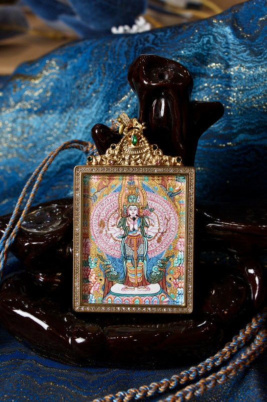 4×5cm Nepalese Thousand-Armed Thousand-Eyed Avalokiteshvara Thangka Pendant: A Portable Vessel of Universal Compassion in Tibetan Buddhism