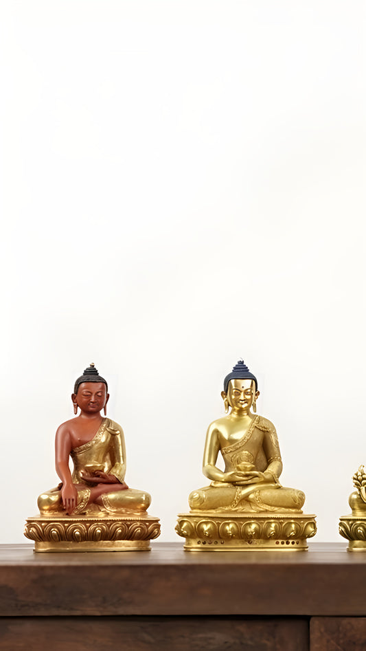 “Tibetan Buddhist gilded copper Shakyamuni Buddha statue, handcrafted and hand-painted for spiritual practice and home altar.”