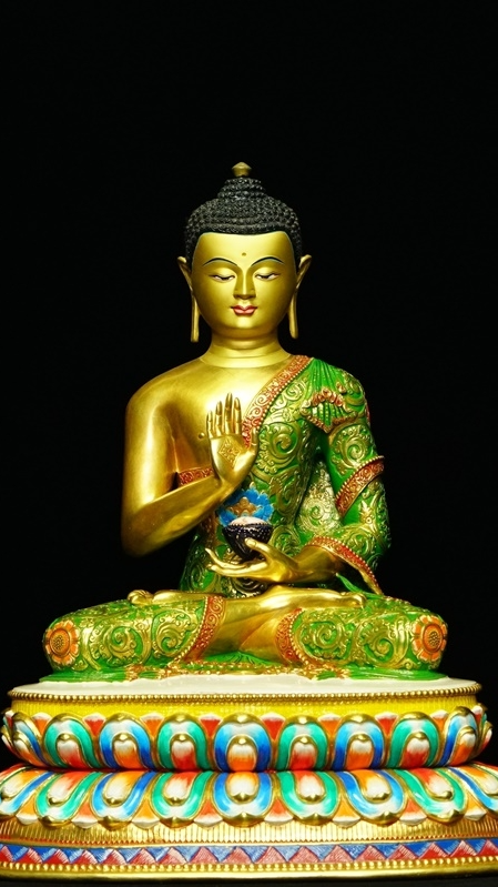 Stunning Tibetan Buddhist Five Buddhas statue, handcrafted in gilded copper and painted with rich mineral pigments. Ideal for spiritual seekers and collectors.