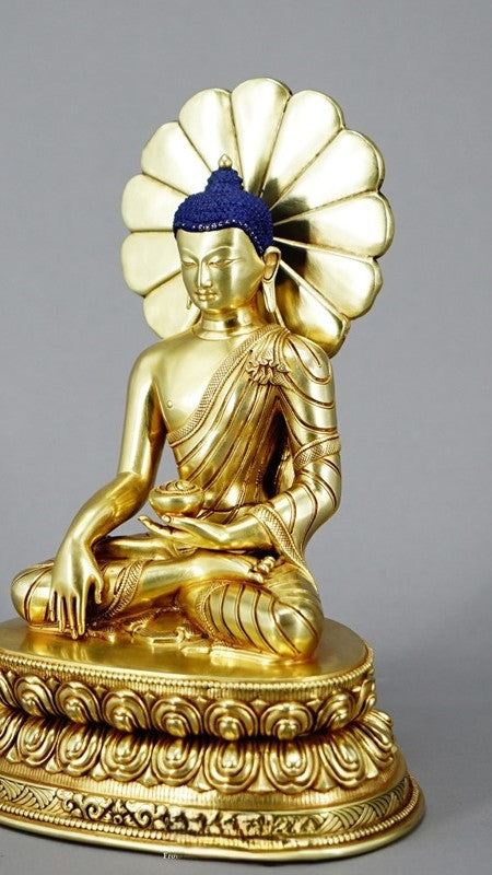 Hand-painted Shakyamuni Buddha statue, Tibetan Buddhist statues art crafted with mineral pigments, ideal for spiritual practice and home altar