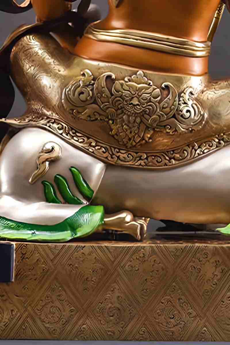 Tibetan Buddhist copper statue of Dzambhala, the wealth deity, created through traditional handcraft and hand-painting techniques.