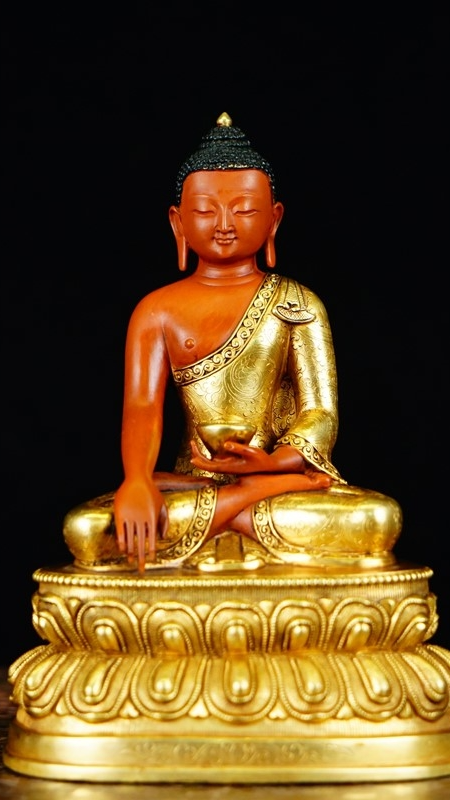 ALT: Gilded and hand-painted Shakyamuni Buddha statue in Tibetan Buddhist style, handcrafted from purple copper with mineral pigments, Buddha Statue-Art