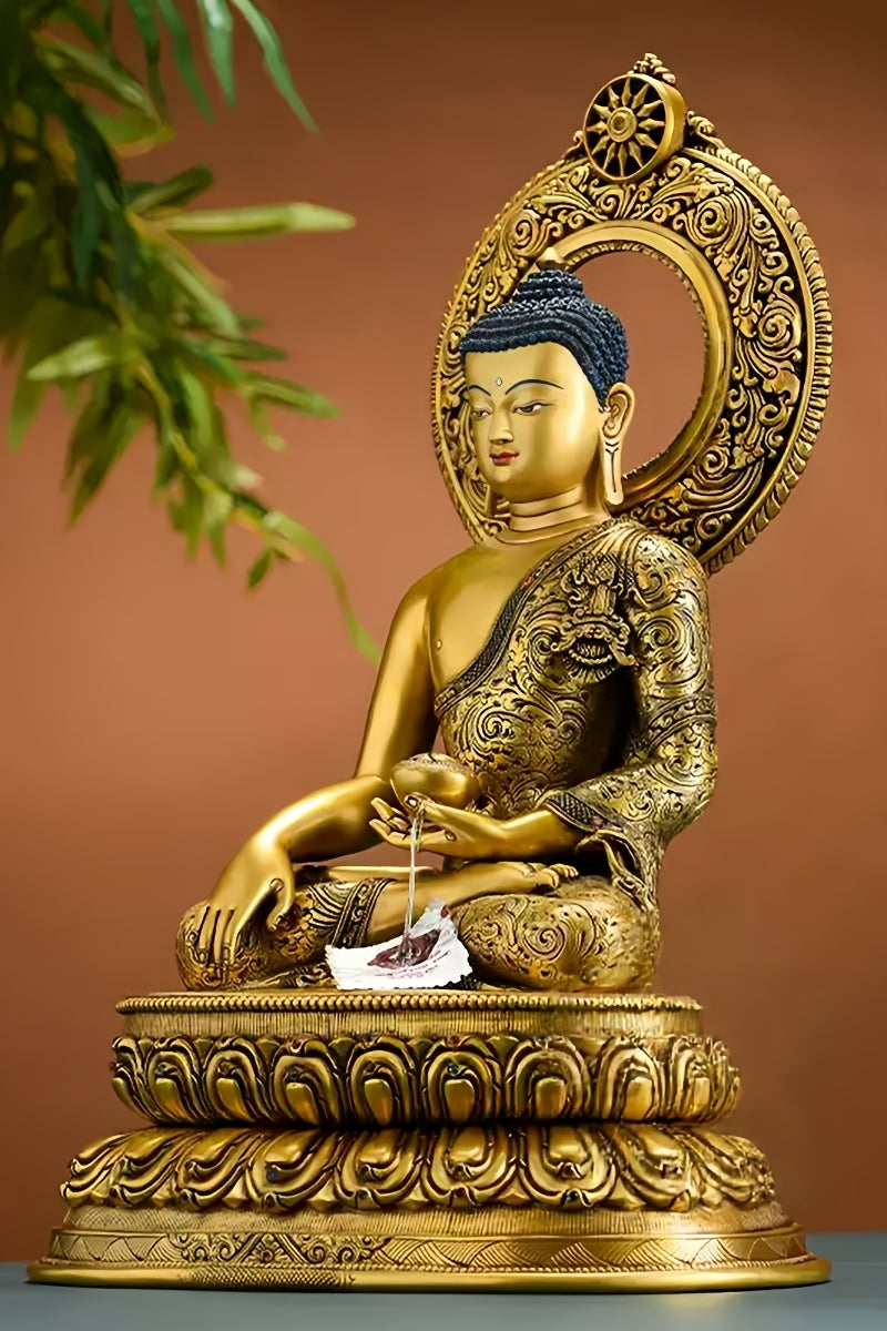 Exquisite Shakyamuni Buddha statue in Tibetan style, made from copper and painted with natural mineral pigments by skilled artisans.