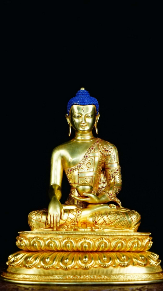 Handmade Shakyamuni Buddha statue with gilt finish, high quality Tibetan Buddhist statues and authentic Buddha statue art.