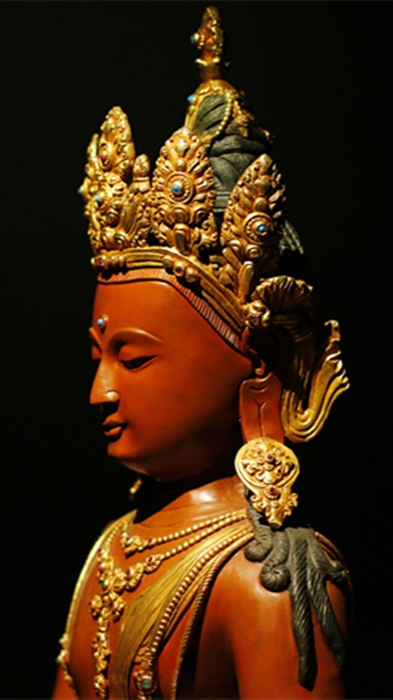 Alt Text: This Tibetan Buddhist Three Buddhas statue is hand-painted with mineral pigments, showcasing vibrant colors and intricate details. It beautifully blends traditional craftsmanship with modern artistic flair, capturing the unique charm of Buddhist art.