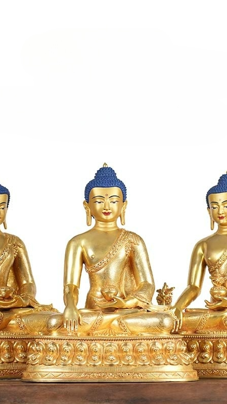 Alt Text: Handcrafted Tibetan Buddhist Three Buddhas statue, gilded with gold and painted with mineral pigments, symbolizing wisdom, compassion, and spiritual awakening.