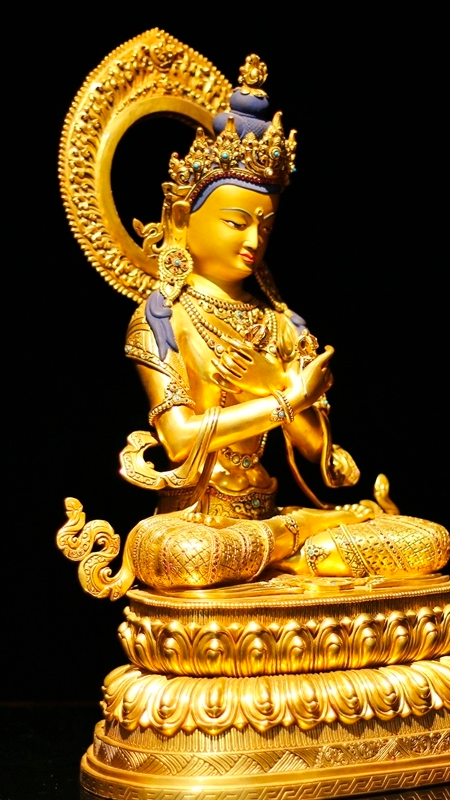 Vajradhara Tibetan Buddhist statues with gilded finish, handcrafted Buddha Statue-Art representing Vajrayana wisdom for altar display