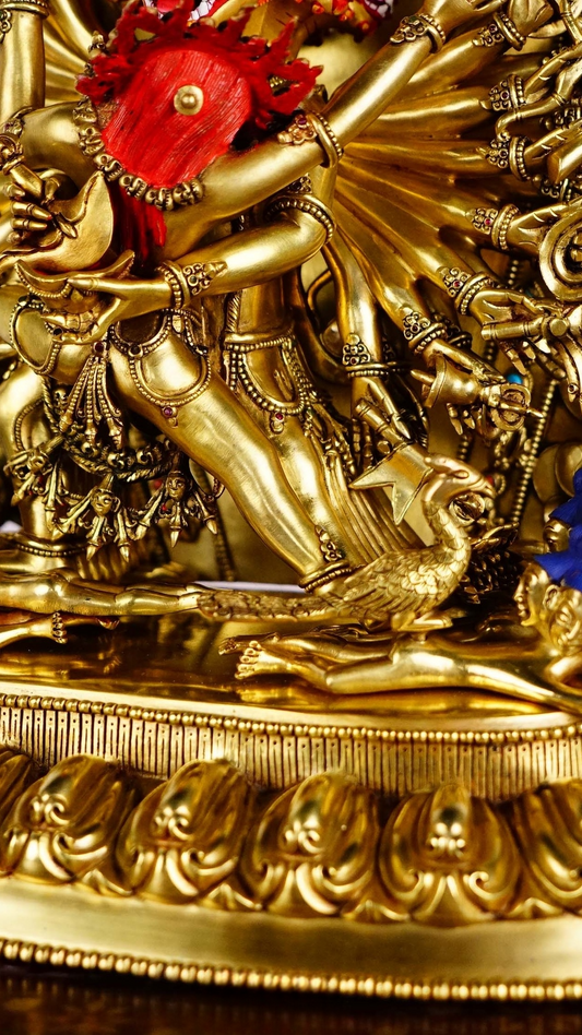 Tibetan-Buddhist Vajrapani Buddha Statue, Mineral Pigment Design