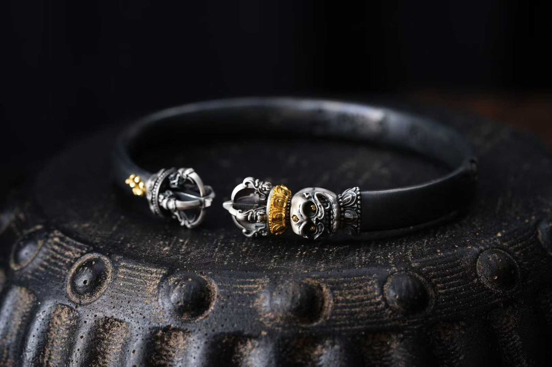 Tibetan-Buddhist 925 Silver Skull Scepter Bracelet · Handcrafted Spiritual Jewelry