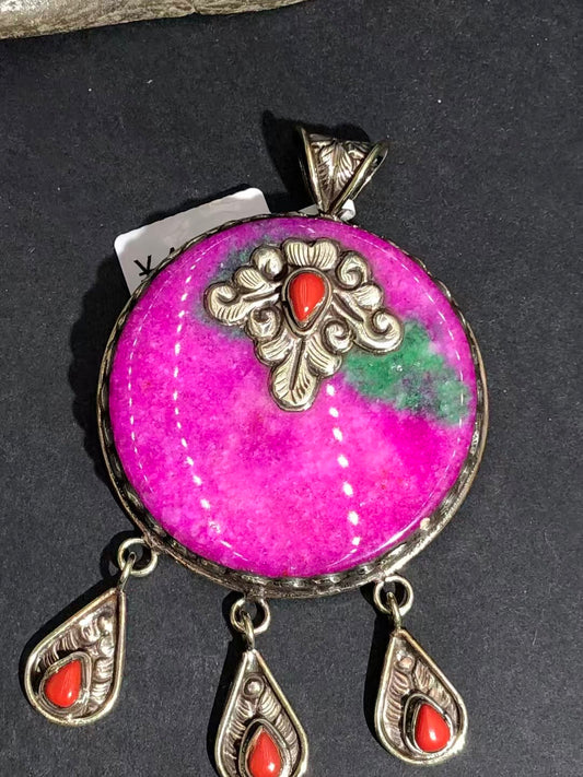 Tibetan Buddhist Hand-Painted Malaysian Jade Round Pendant - Jewelry Art