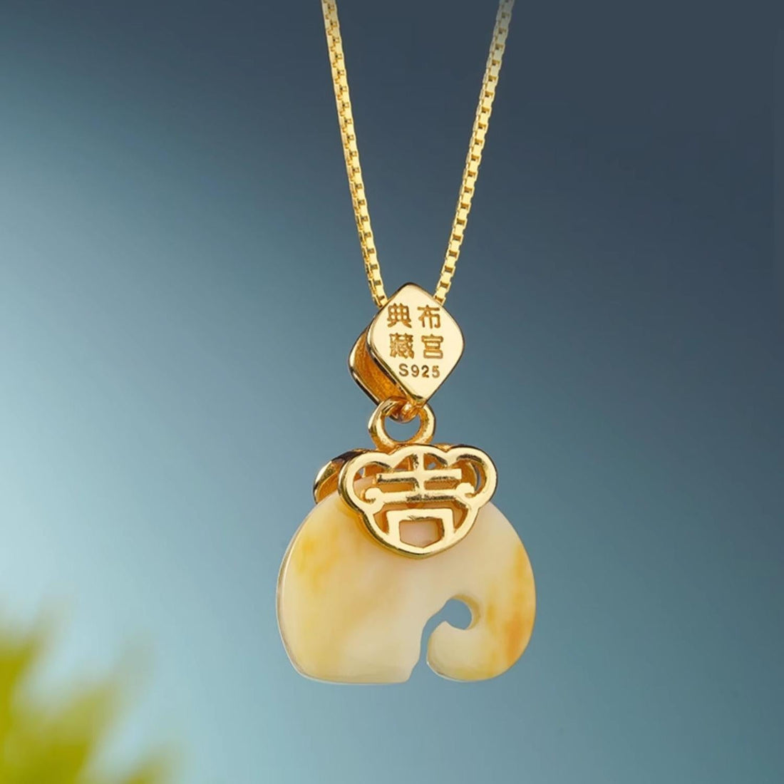 Tibetan Buddhist Wisdom Elephant Amber Pendant - 925 Silver Necklace