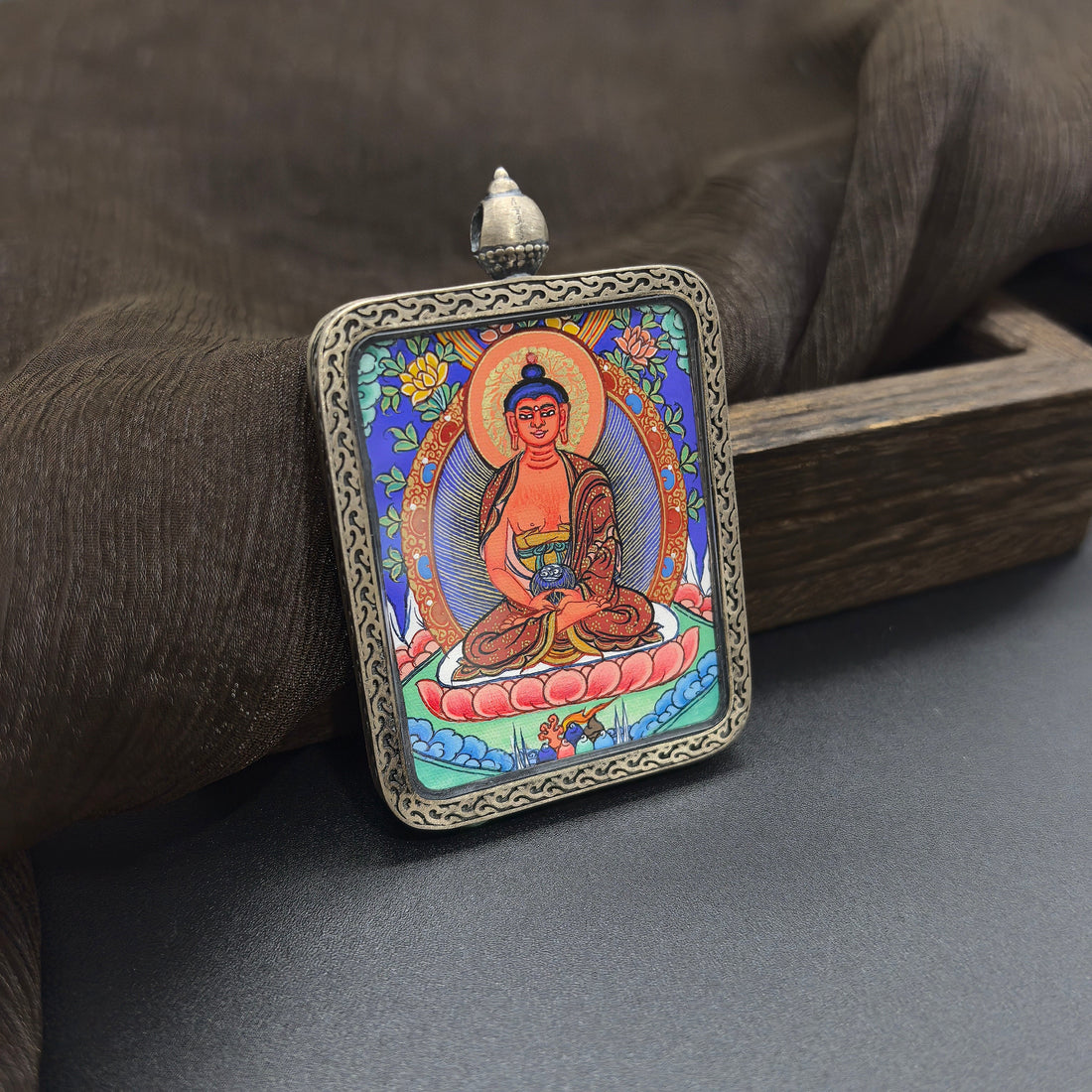 The Buddha of the Western Pure Land: Amitabha and the Rekong Thangka in 925 Silver