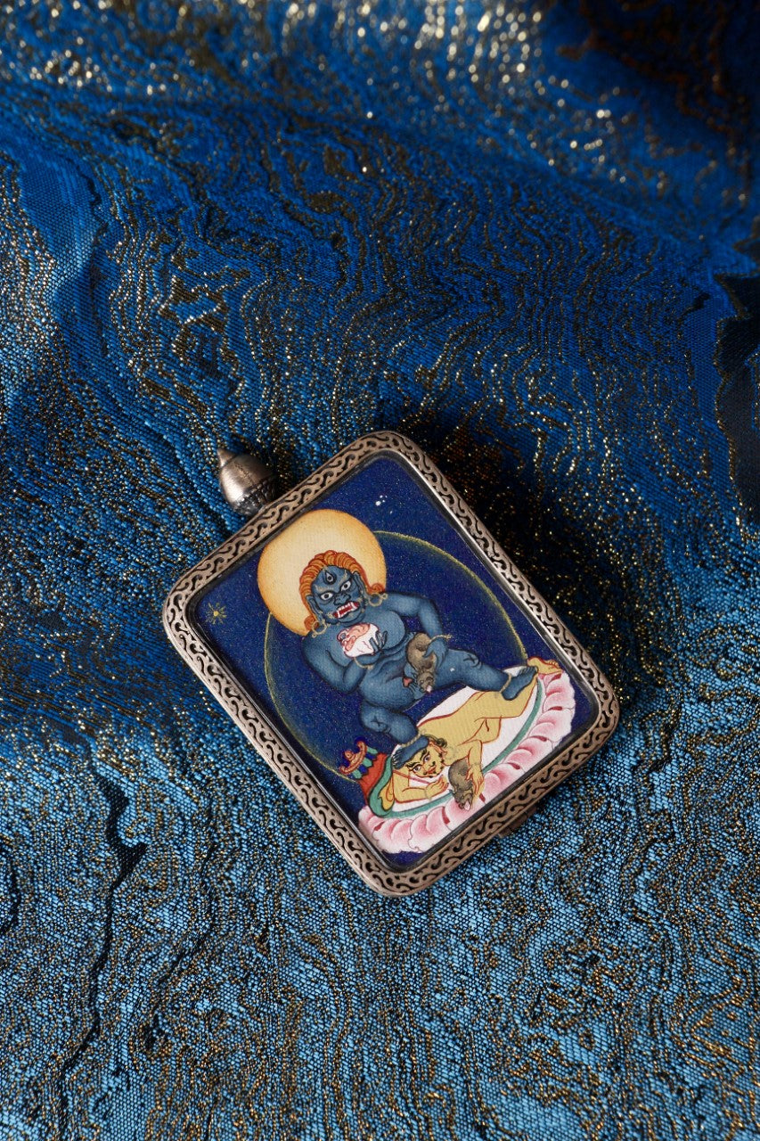 The 3.5×4.5cm Tibetan Black Jambhala Thangka Pendant: A Portable Symbol of Virtuous Wealth (And Cultural Fusion)