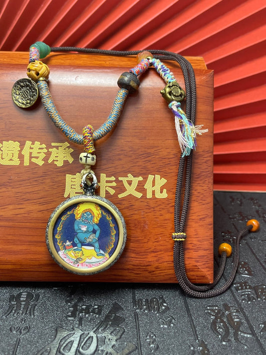 Black Jambhala in Tibet Coarse Form: Lifelike Eyes, Three-Dimensional Presence and Instant Bestowal