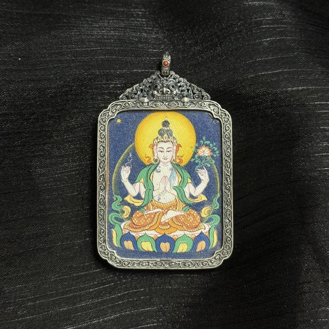 3.5x4.5cm Bold Four-Armed Avalokiteshvara Buddhist Pendant: The Embodiment of Great Tibetan Buddhist Jewelry