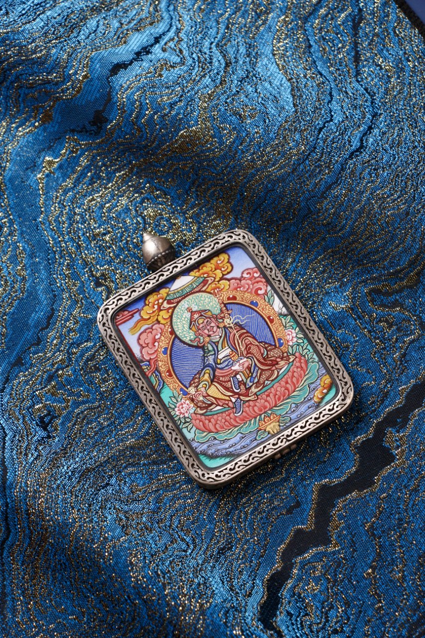 The 4×5cm Regong Guru Rinpoche Thangka Pendant: A Pocket-Sized Vessel of Tibetan Enlightenment