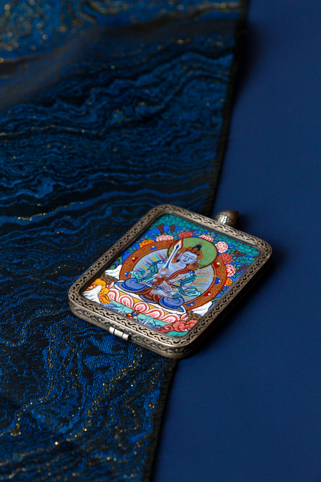 The Treasury of Boundless Space: Exploring the Akasagarbha Thangka from Regong