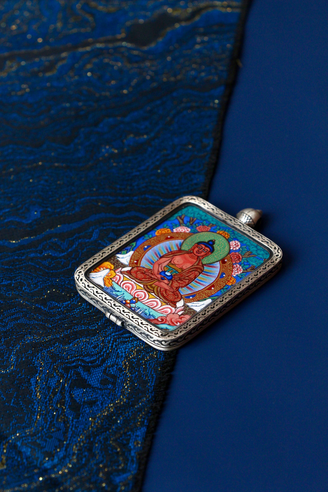 The Buddha of Infinite Light: Exploring the Amitabha Thangka from Regong