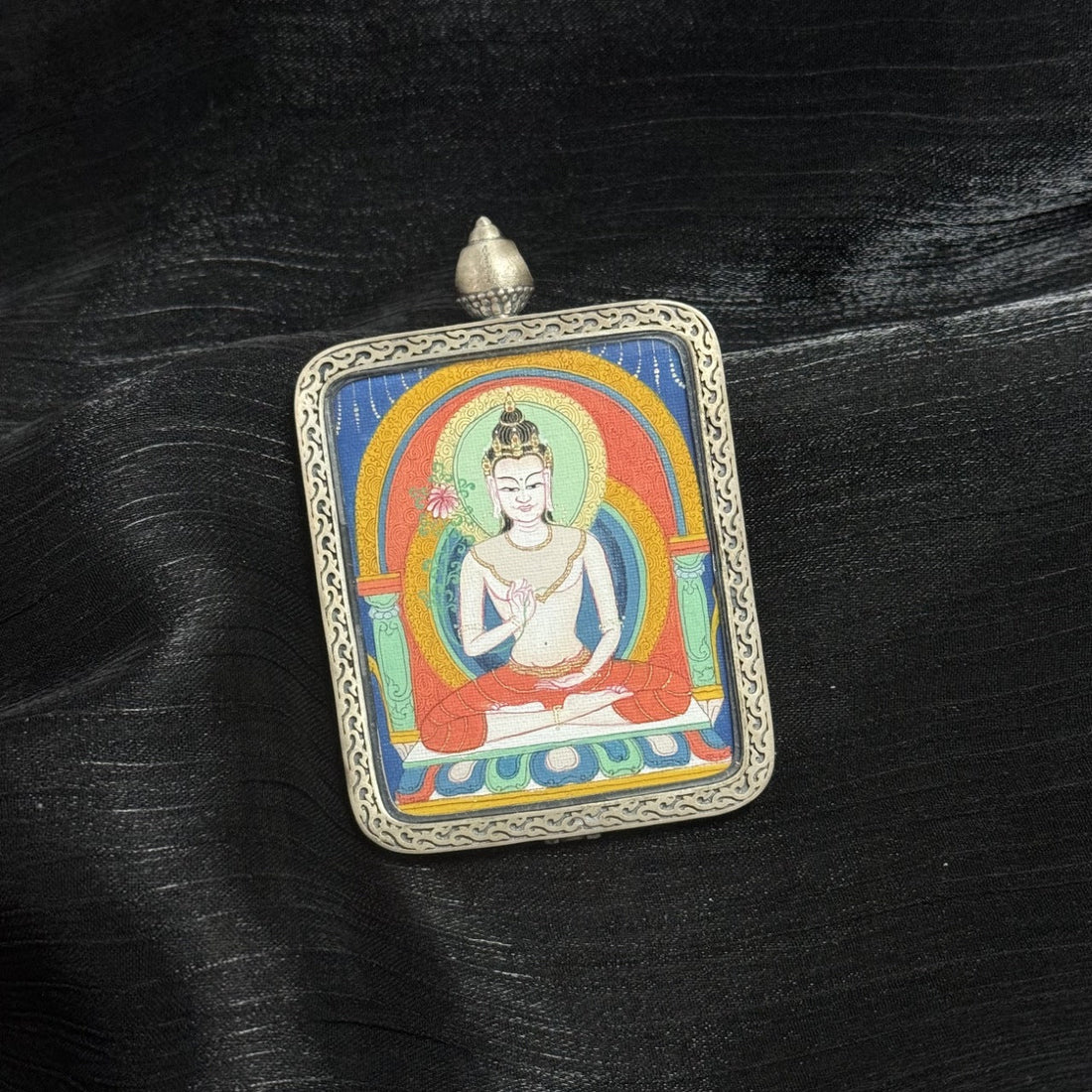 The Unmoving Light: Securing Prosperity with the Tsigang Mahasthamaprapta Thangka