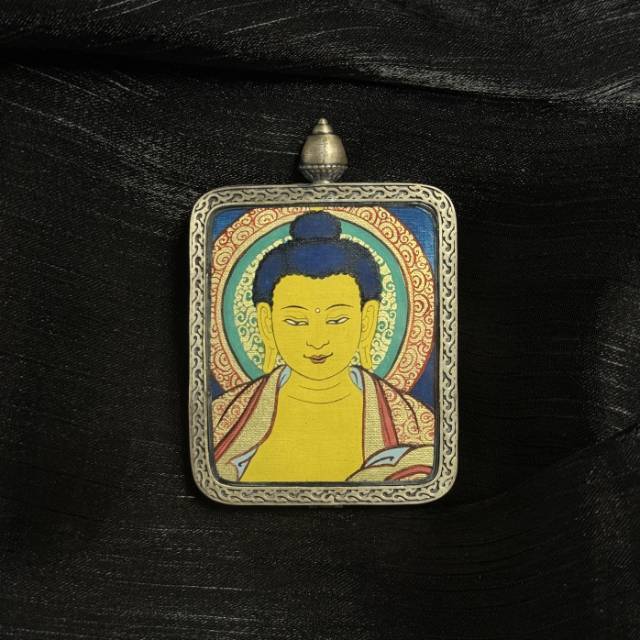 4x5cm Hand-Painted Rekong Shakyamuni Buddha Buddhist Pendant: Universal Blessing and Tibetan Buddhist Jewelry