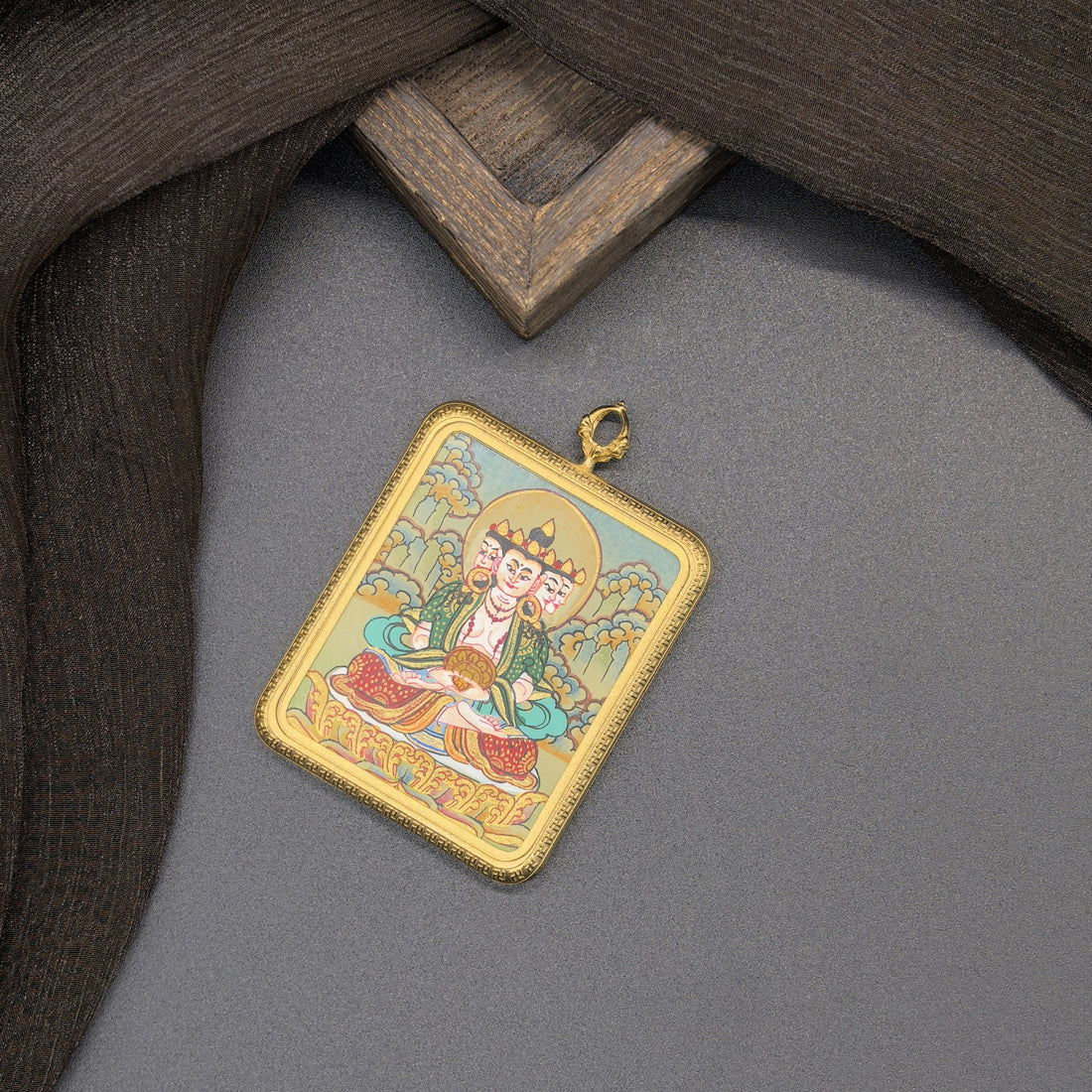 The Buddha of Cosmic Illumination: Nepal Vairocana Thangka Pendant with Titanium Casing