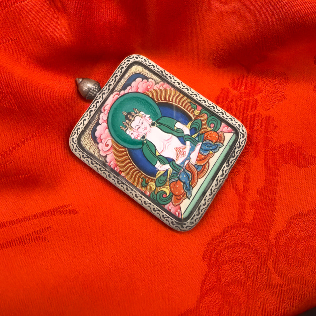 The Buddha of Luminous Wisdom: Vairocana and the Tibet Red Cloud Thangka in 925 Silver