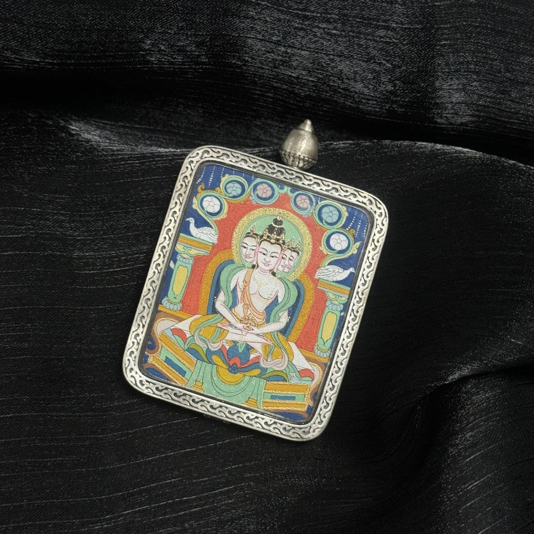 Vairochana Buddha Chigung Thangka Pendant: The Buddha of Cosmic Light and Wisdom