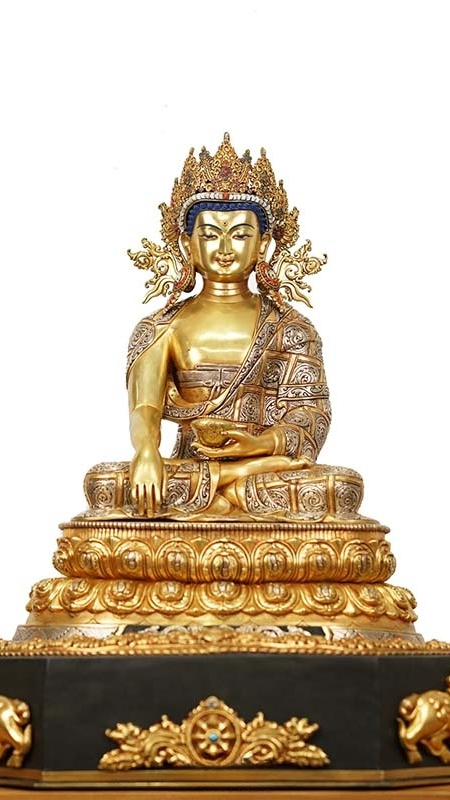 Tibetan-Buddhist Shakyamuni Buddha Statue, Gilded with Mineral Colors