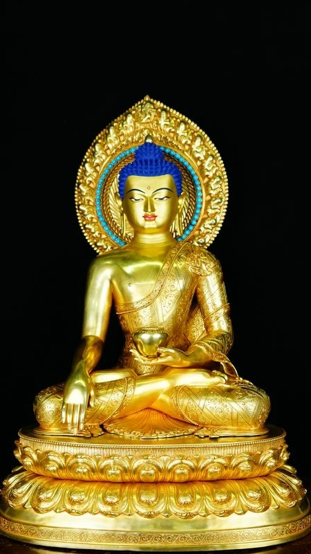 Tibetan-Buddhist Shakyamuni Buddha, Sacred Gilded Mineral Artwork