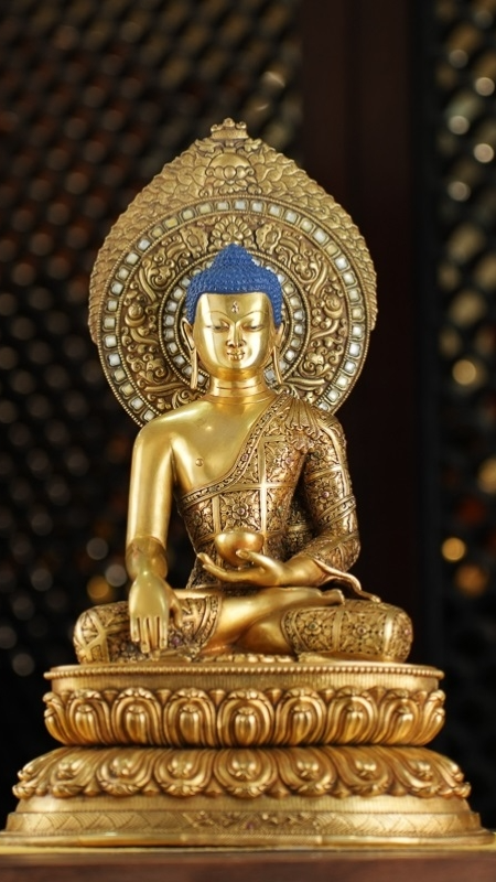 Tibetan-Buddhist Hand-Painted Shakyamuni Buddha Statue, Gilded Finish