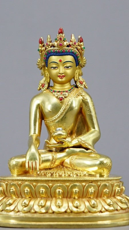 Tibetan-Buddhist Gilded Shakyamuni Buddha, Hand-Painted with Precision