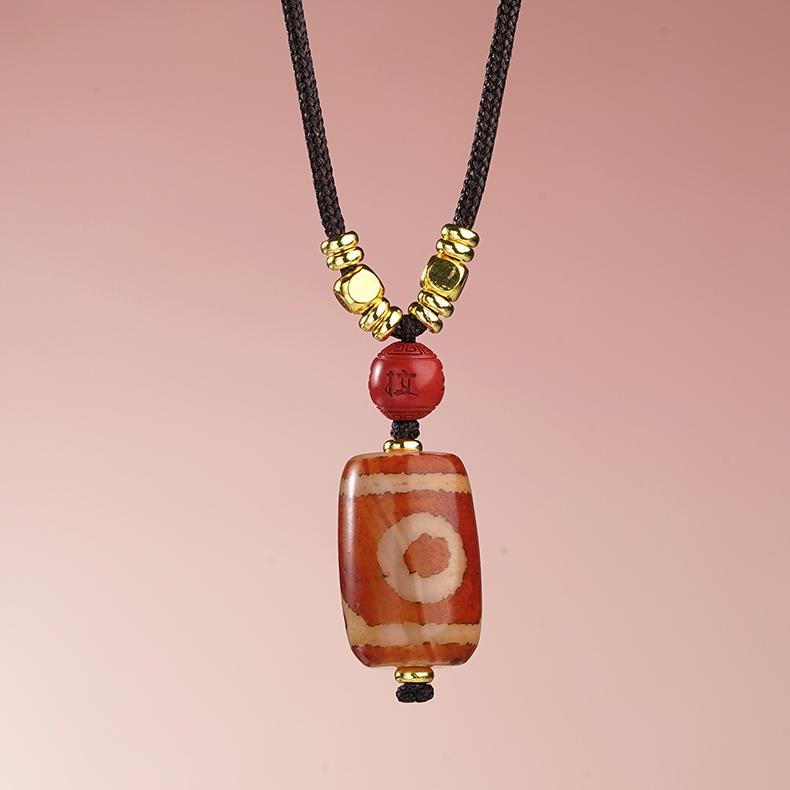 One-Eye Mountain Support Dzi Pendant - Agate & Cinnabar