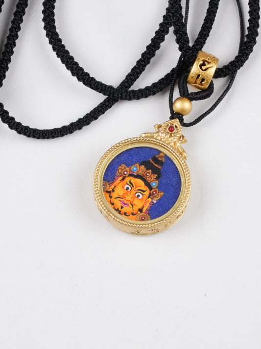Yellow Jambhala Round Thangka Pendant – Hand-Painted Tibetan Buddhist Wealth Amulet in Gold & Mineral Pigments (2cm)