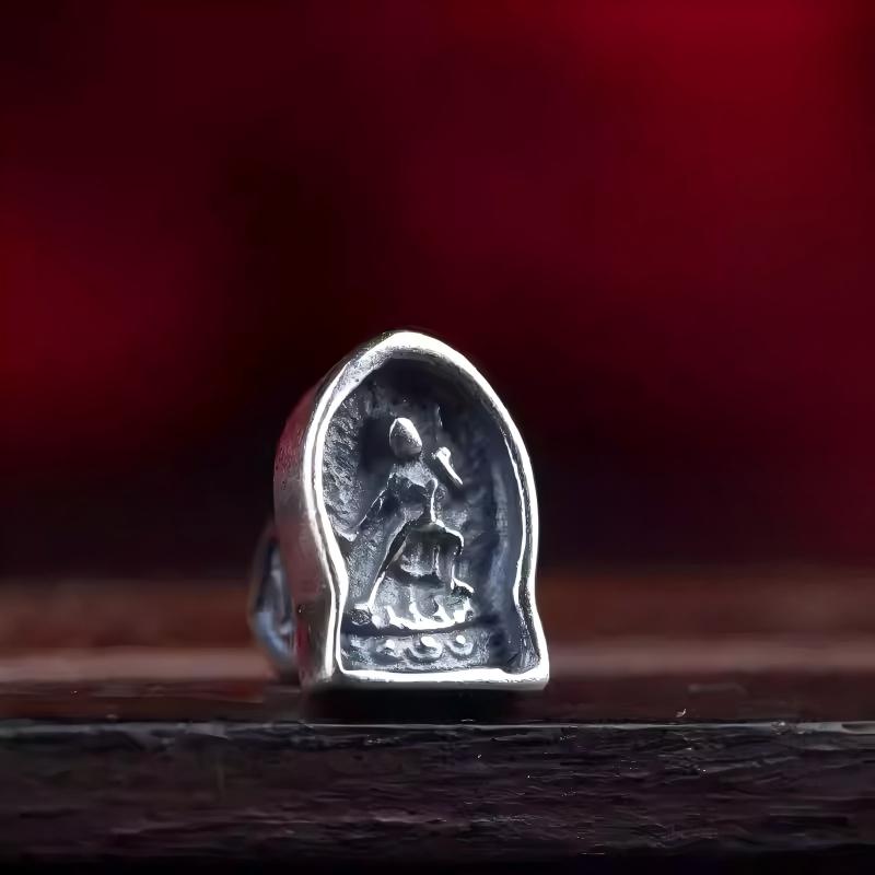 Tibetan Buddhist Jewelry Culture sterling silver Mala counter clip accessory. A functional piece of jewelry art for practitioners.
