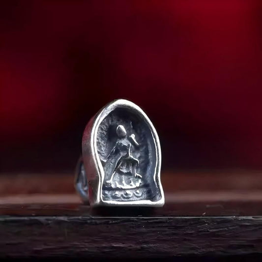 Tibetan Buddhist Jewelry Culture sterling silver Mala counter clip accessory. A functional piece of jewelry art for practitioners.
